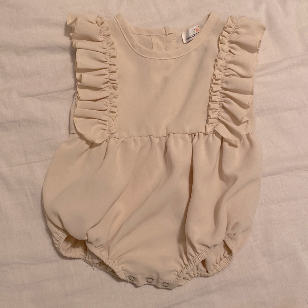 Bailey’s Blossoms Bubble Romper 3-6M